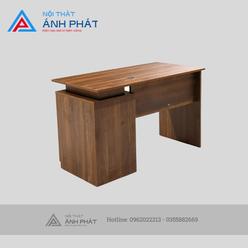 ban-lam-viec-mat-go-hoc-sau-blv95